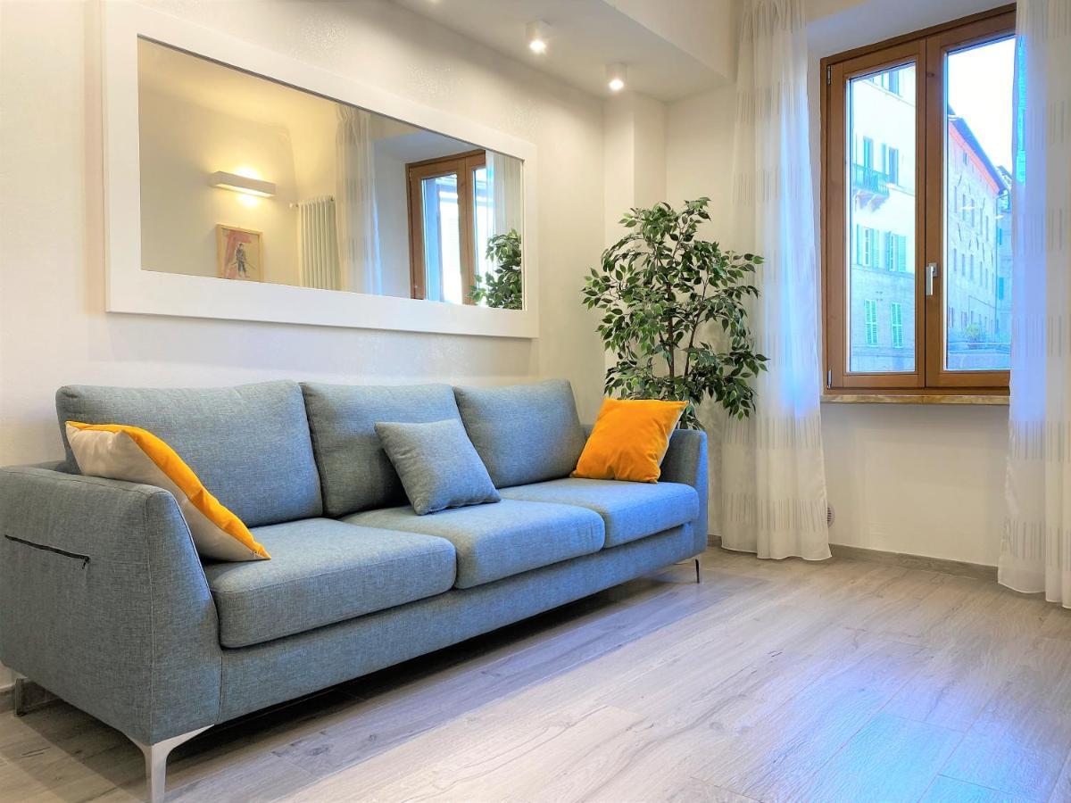Casa Stella- A Due Passi Dal Corso Di Siena Lejlighed Eksteriør billede