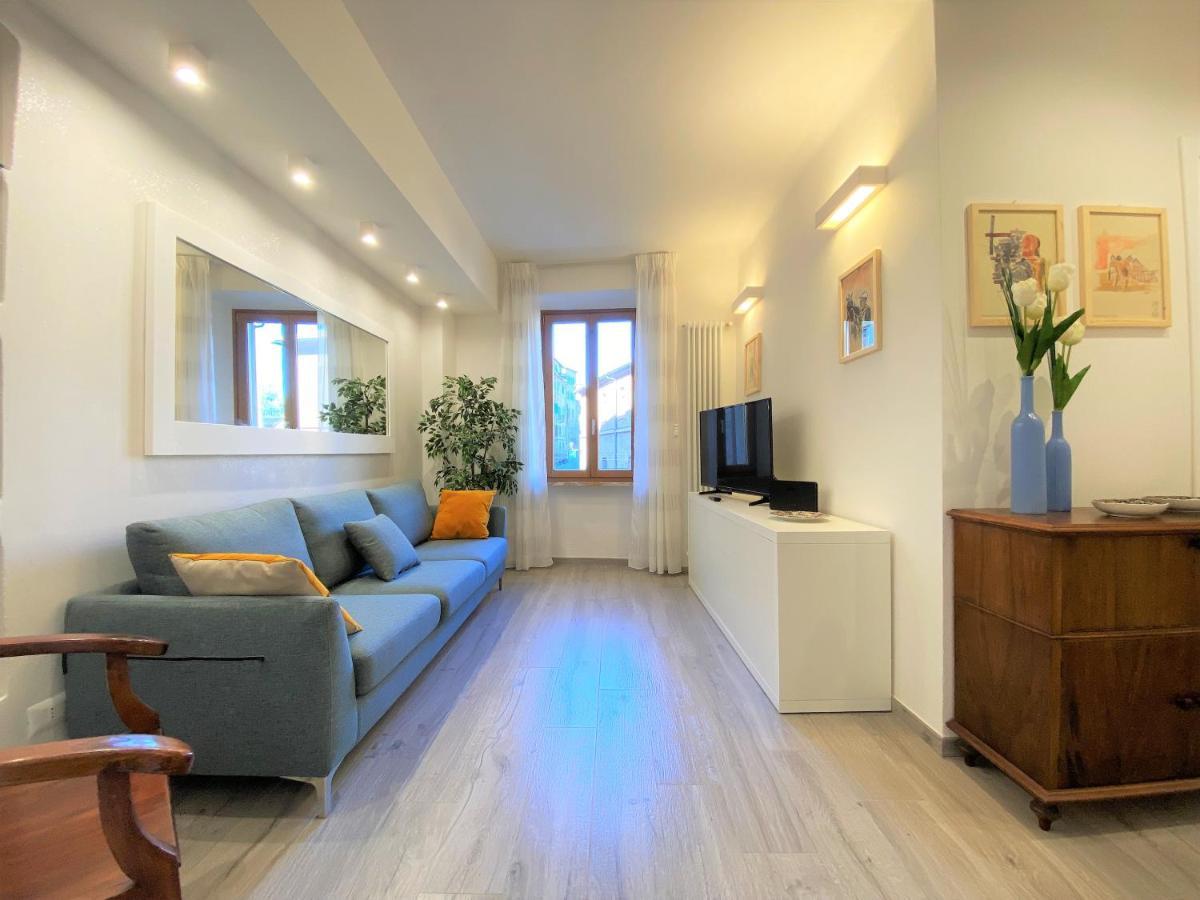 Casa Stella- A Due Passi Dal Corso Di Siena Lejlighed Eksteriør billede